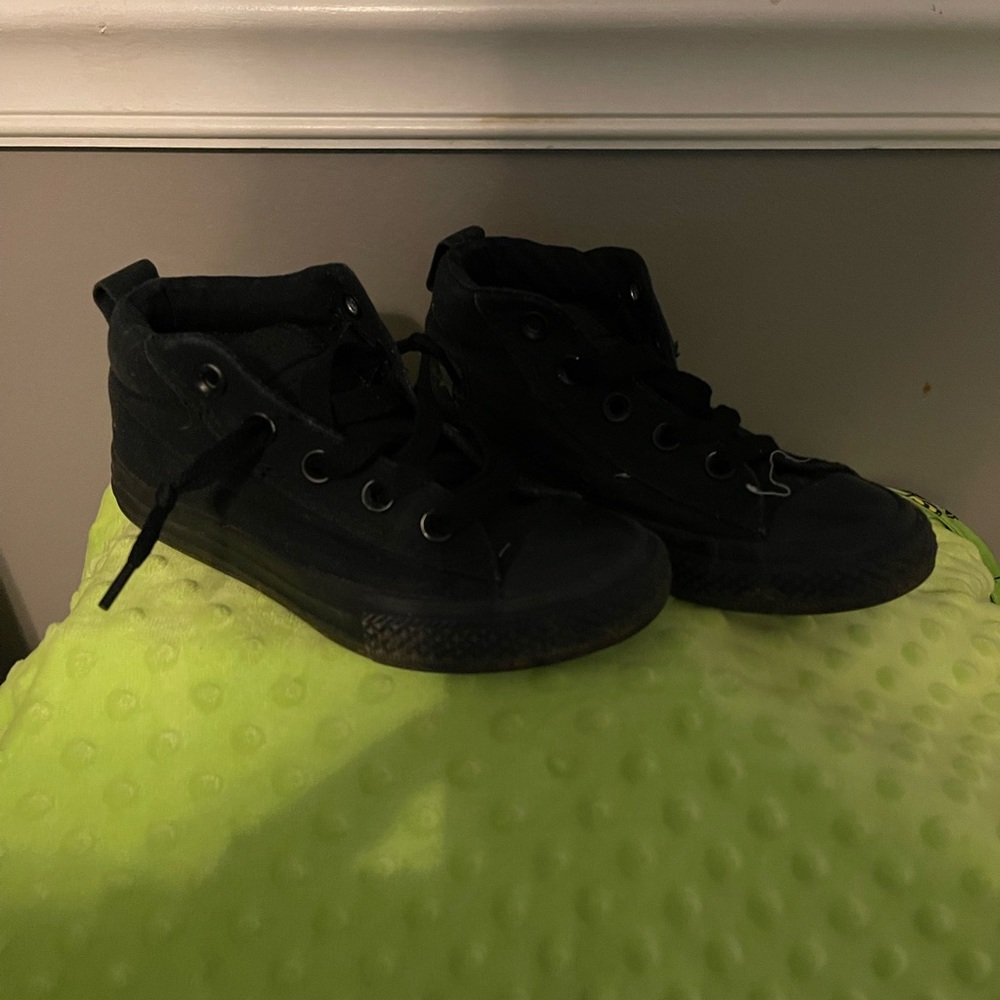 Black Chuck Taylor Converse Shoes - Youth size 1.